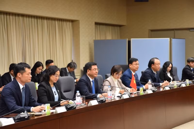 越南代表团。（图片来源：越通社）