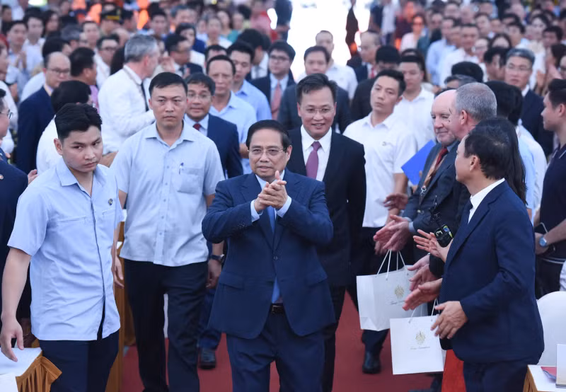 政府总理范明正出席特朗普国际兴安项目动工仪式。