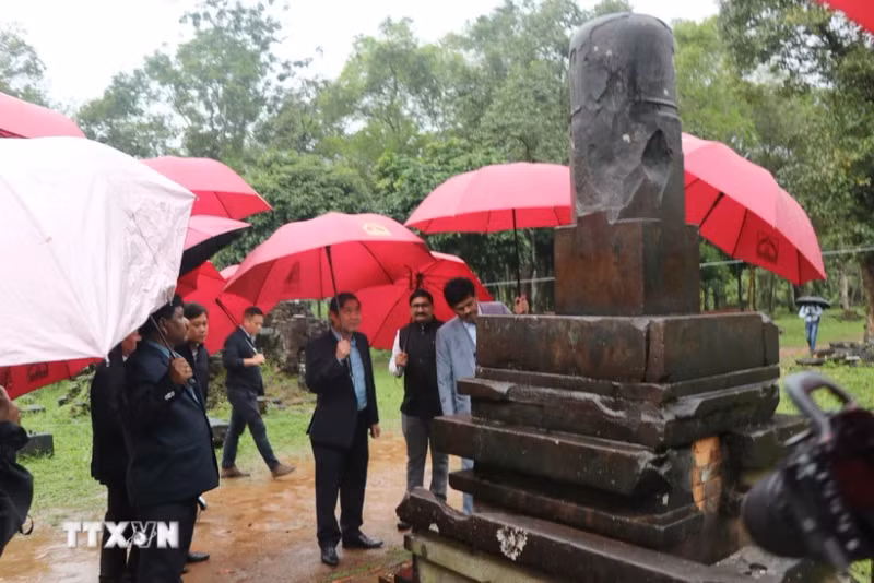 印度专家助力越南保护与修缮美山世界文化遗产。（图片来源：越通社）