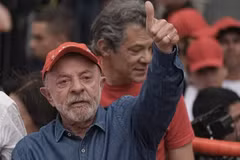 巴西总统路易斯·伊纳西奥·卢拉·达席尔瓦在2026年10月24日于圣保罗的竞选活动中。（图片来源：新华社/越通社）