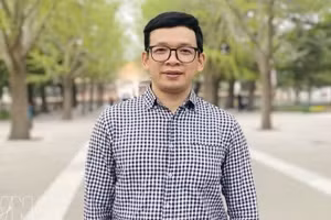 在中国科学院数学与系统科学研究院（AMSS）工作的阮国兴副教授。（图片来源：越通社）