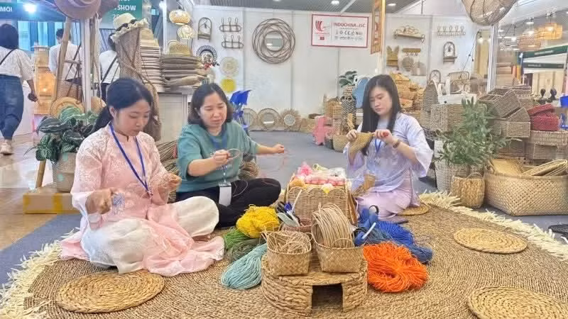 2026年河内手工艺品和礼品国际展设置多个传统手工艺村产品体验区。