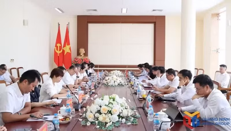 会谈现场。（图片来源：广宁报）
