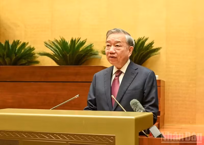 越共中央总书记、国家主席苏林在越南第十六届国会第一次会议上发表讲话。