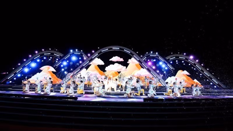 DIFF2025第四场竞演之夜现场舞台。