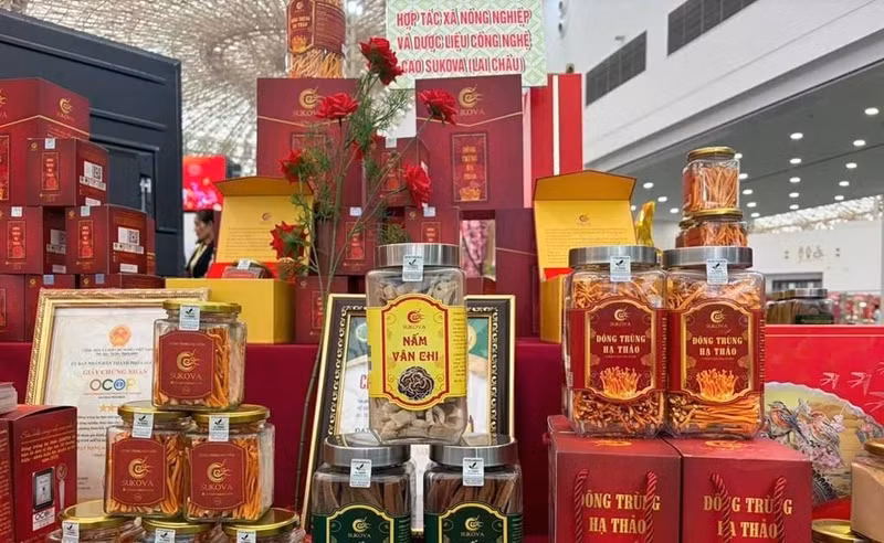 莱州省Sukova高科技农业与药用植物合作社的产品。