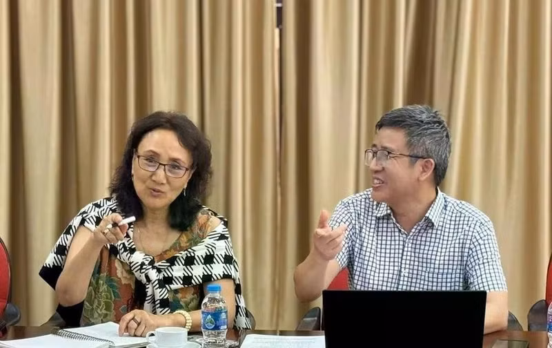 美国国家合作社商业协会代表巴吉·谢尔昌在会上发表讲话。（图片来源：越通社）