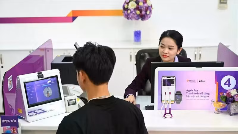 附图。