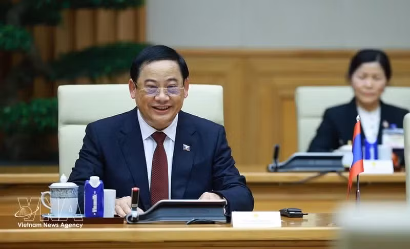 宋赛·西潘敦同志当选老挝人民民主共和国国会主席。（图片来源：越通社）