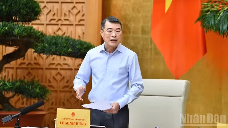 越南政府总理黎明兴在2026年6月政府立法工作专题会议上发表讲话。