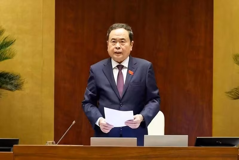 国会主席陈清敏在会上发言。（图片来源：越通社）