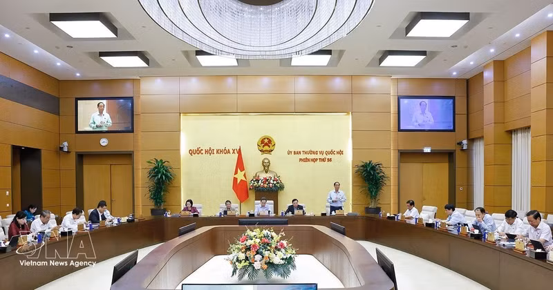 越南国会常务委员会第56次会议继续召开。