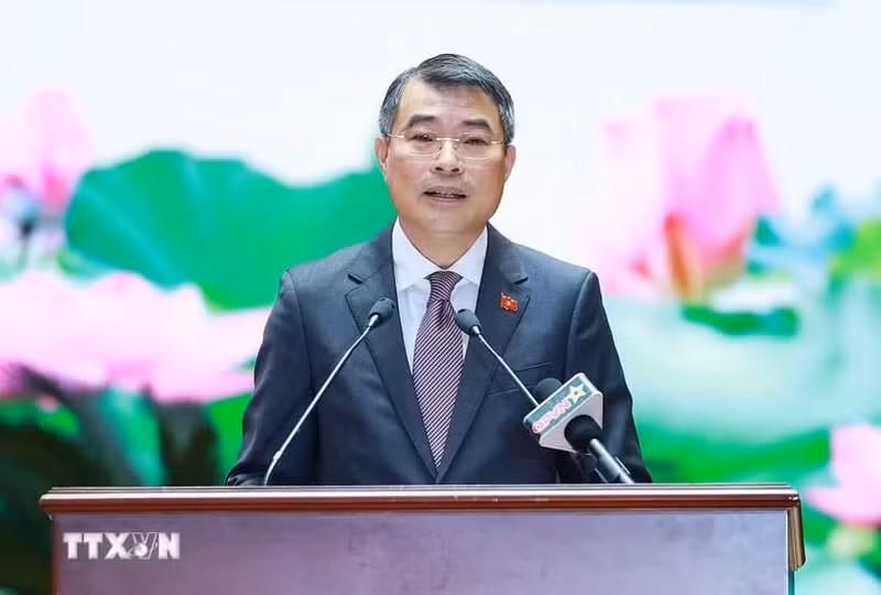 黎明兴总理在中央军委和国防部召开的全军军政会议上发表讲话。（图片来源：越通社）