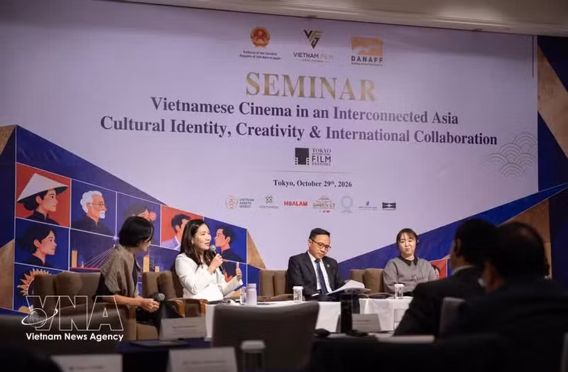 越南电影发展促进协会与越南驻日本大使馆联合举办“互联亚洲中的越南电影：文化本色、创新与国际合作”研讨会。（图片来源：越通社）