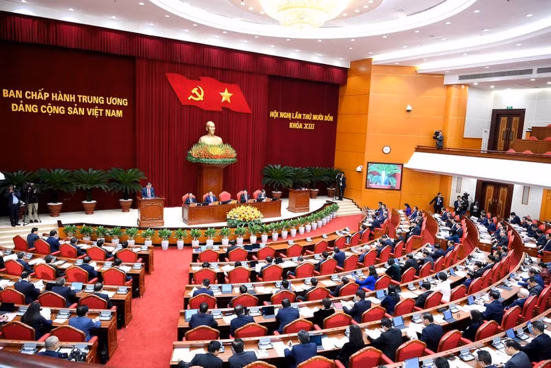 越共十三届十四中全会隆重开幕。（本报记者 登科摄）