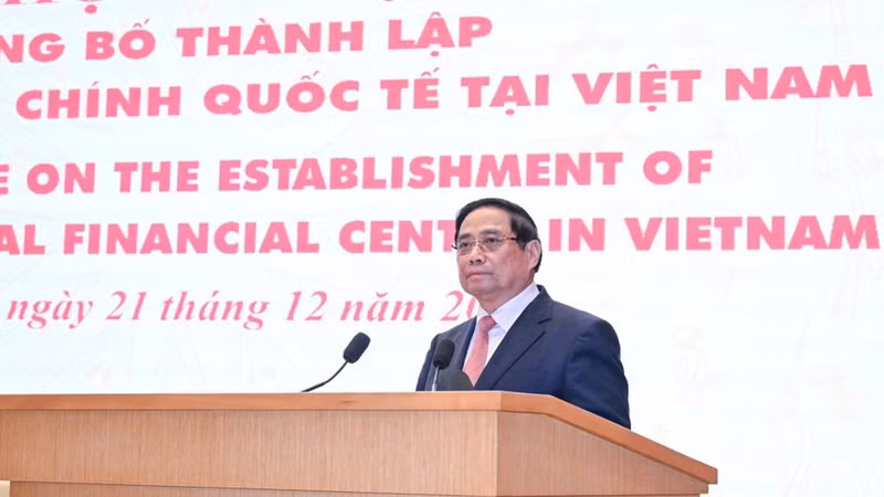 越南政府总理范明正在越南国际金融中心成立发布会上发表讲话。（陈海 摄）