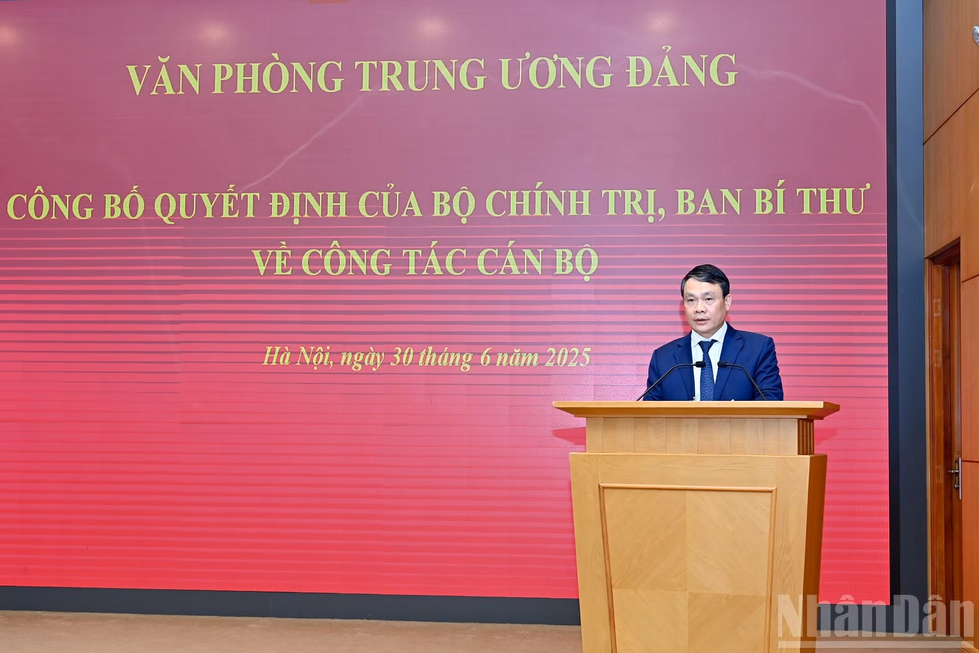 09-4935.jpg