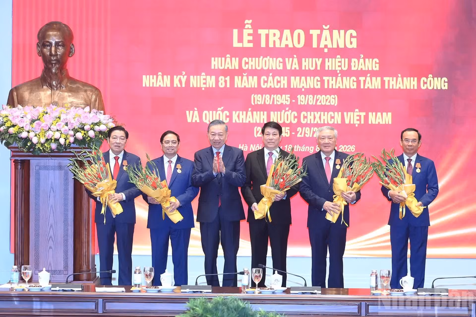 06.jpg