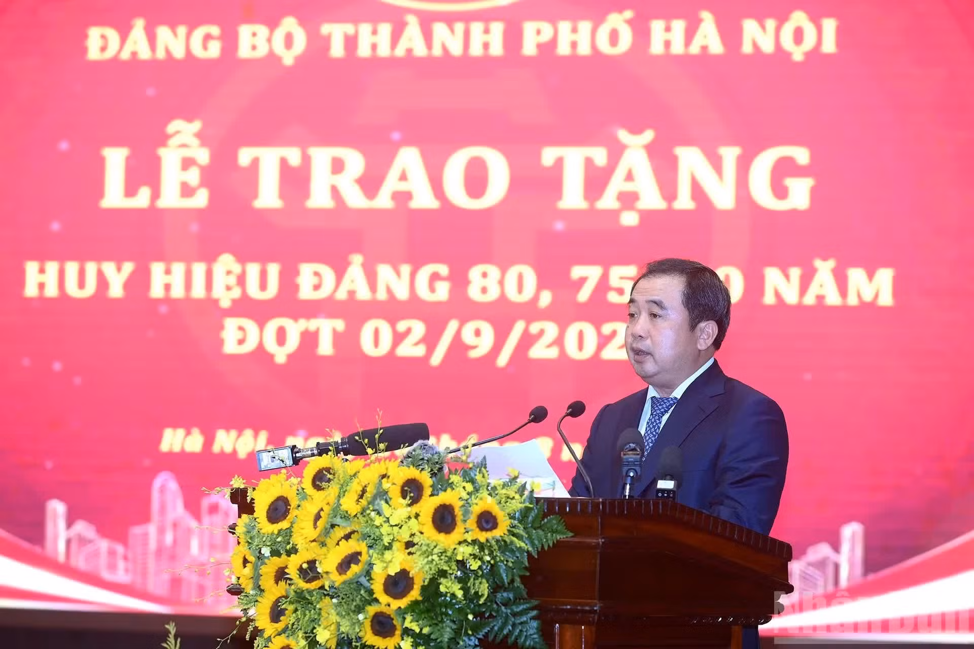 08-8777.jpg