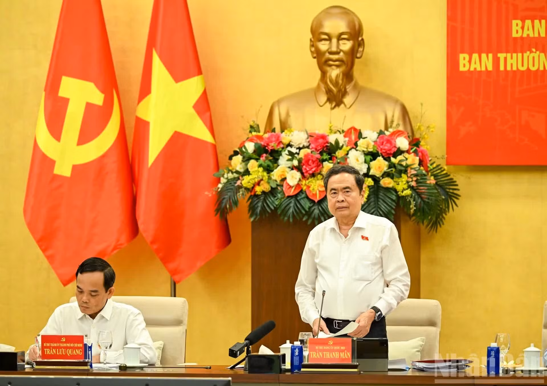 国会党委常务委员会和胡志明市市委常务委员会会议【组图】