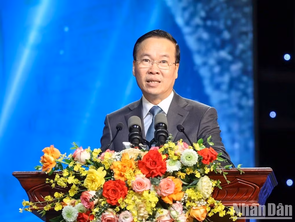 越南国家主席武文赏在仪式上发表讲话。