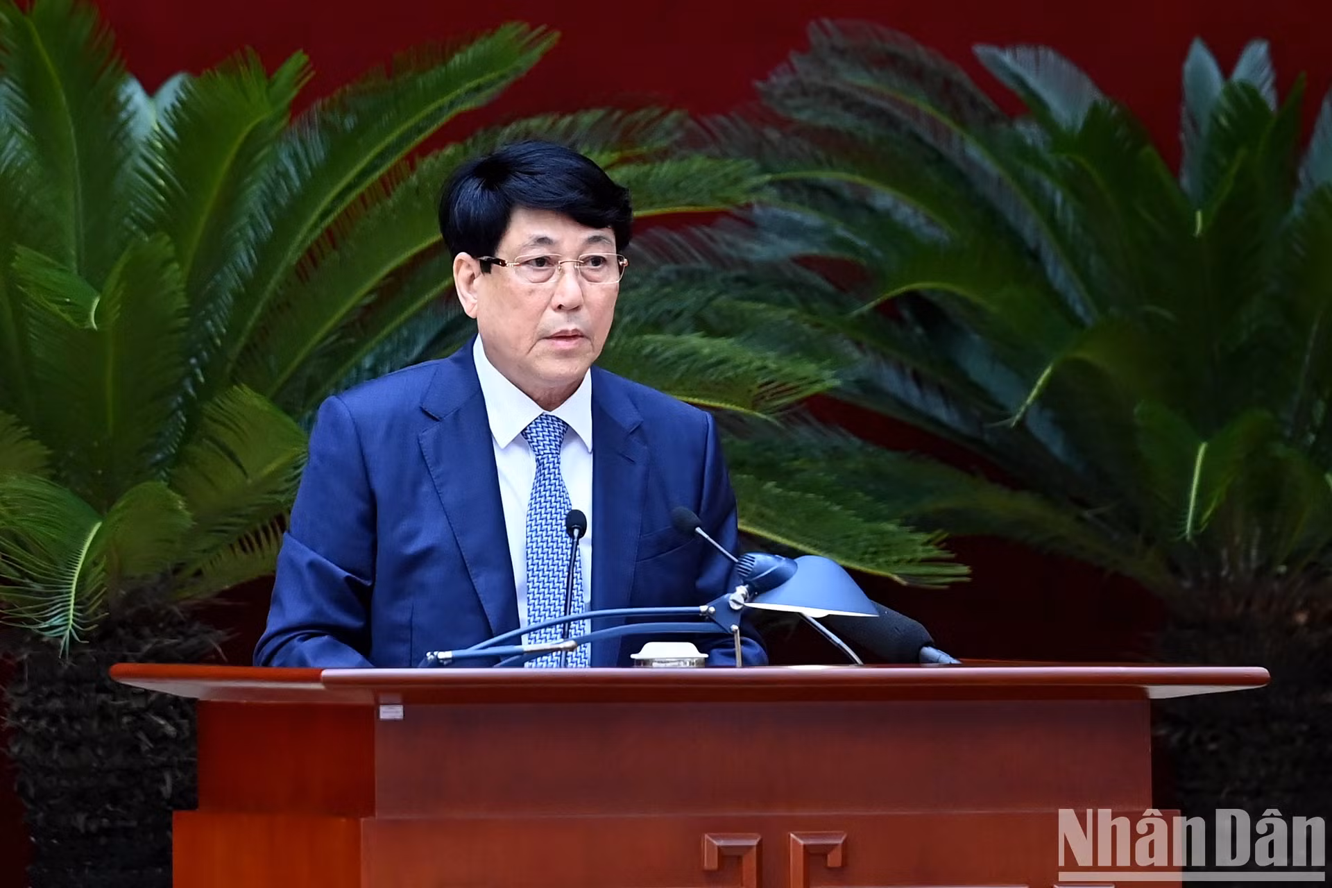 越共中央书记处常务书记梁强致辞。