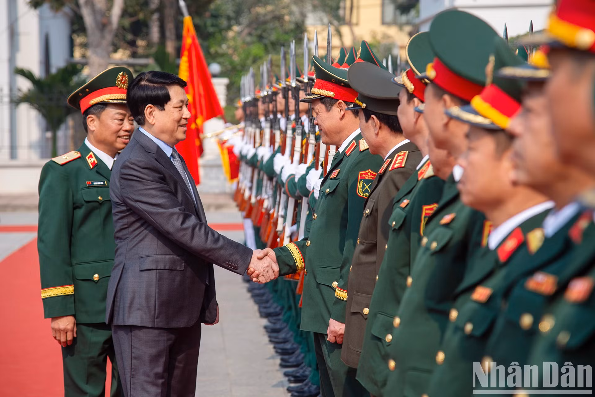 梁强主席和各位代表。