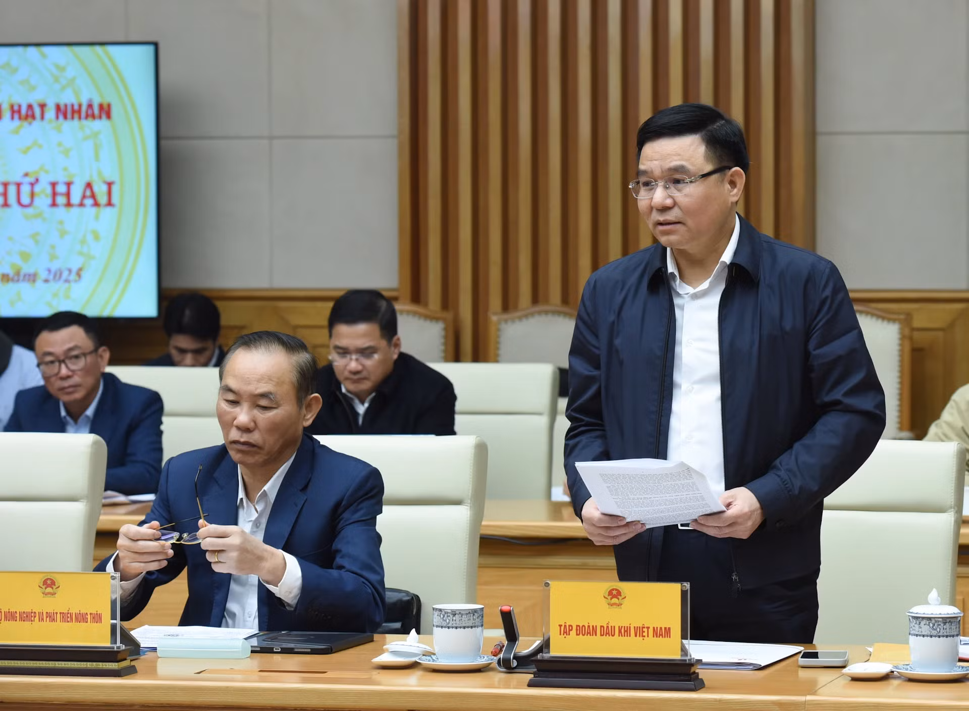 越南石油与天然气集团董事长黎孟雄发表讲话。