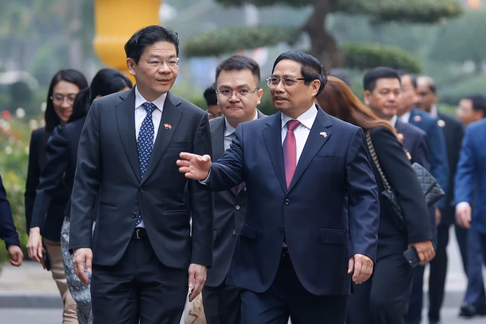 越南政府总理范明正和新加坡总理黄循财。