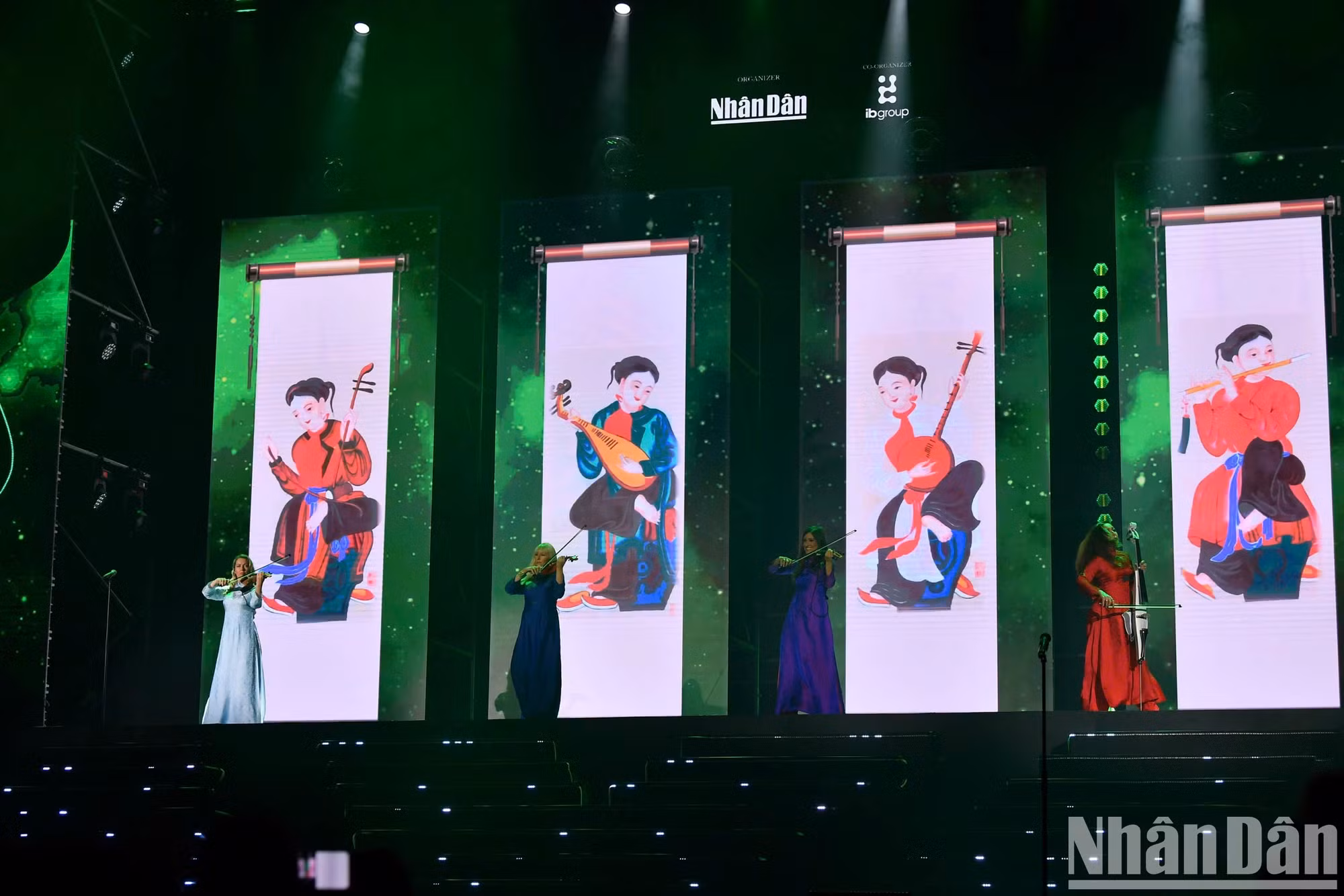 通过世界顶级音乐推广越南文化是《早安越南》国际音乐会项目的一贯方向。