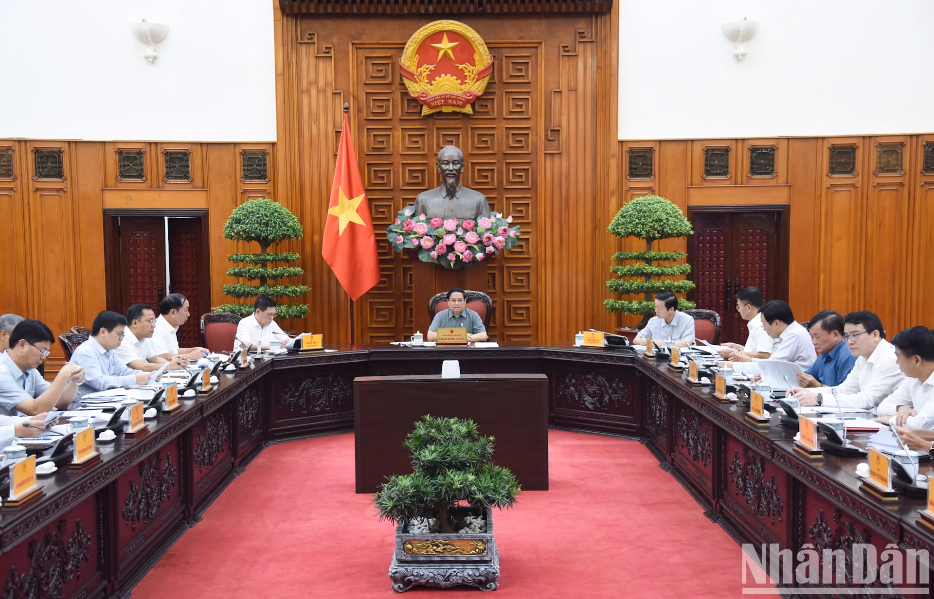 范明正总理主持召开关于确保电力供应的政府常委会会议【组图】