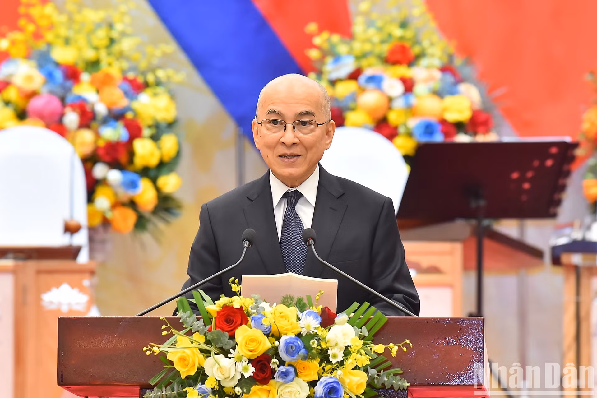 柬埔寨国王西哈莫尼发表讲话。