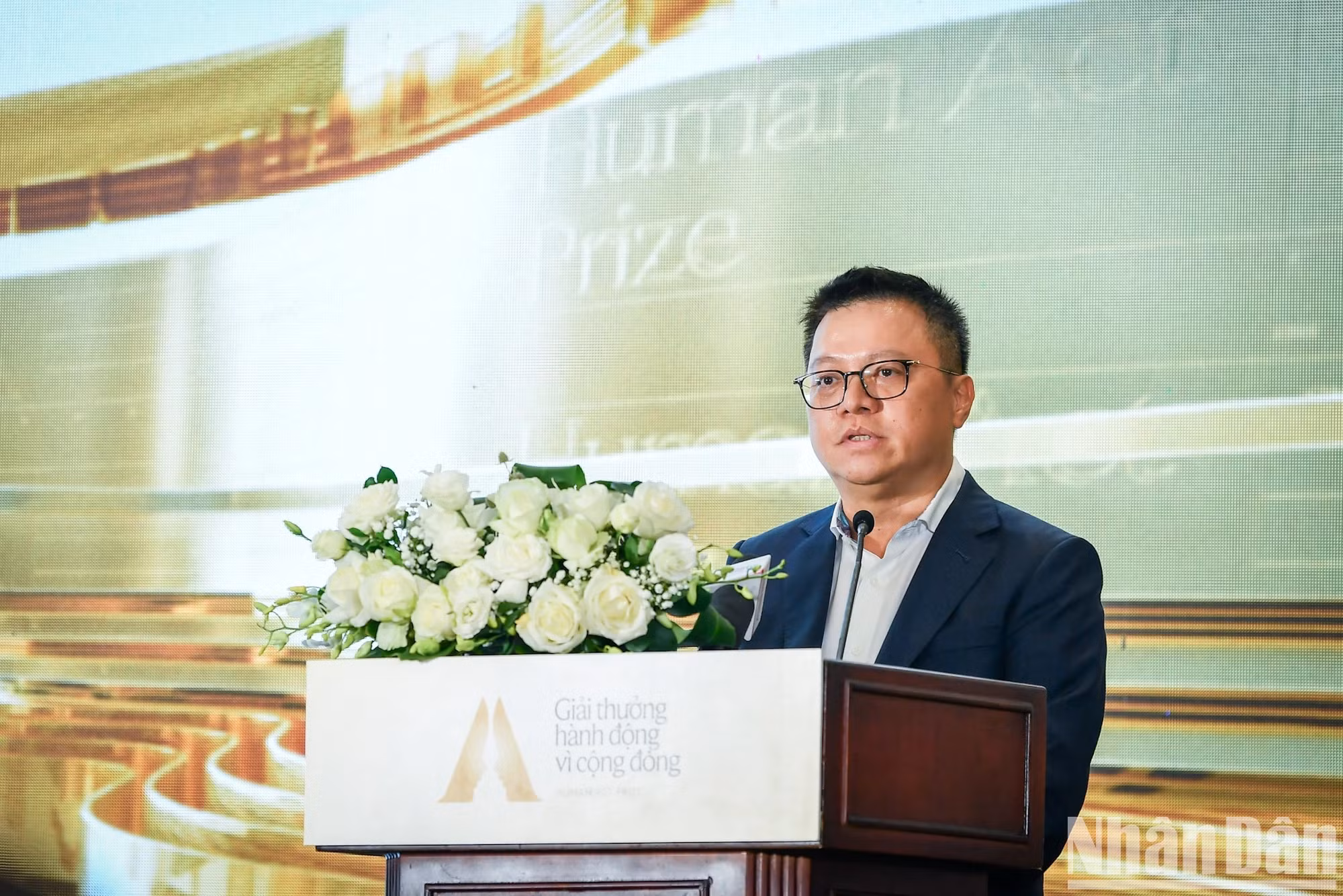 越共中央委员、《人民报》社总编辑、中央宣教部副部长、越南新闻工作者协会主席黎国明在启动仪式上发表讲话。