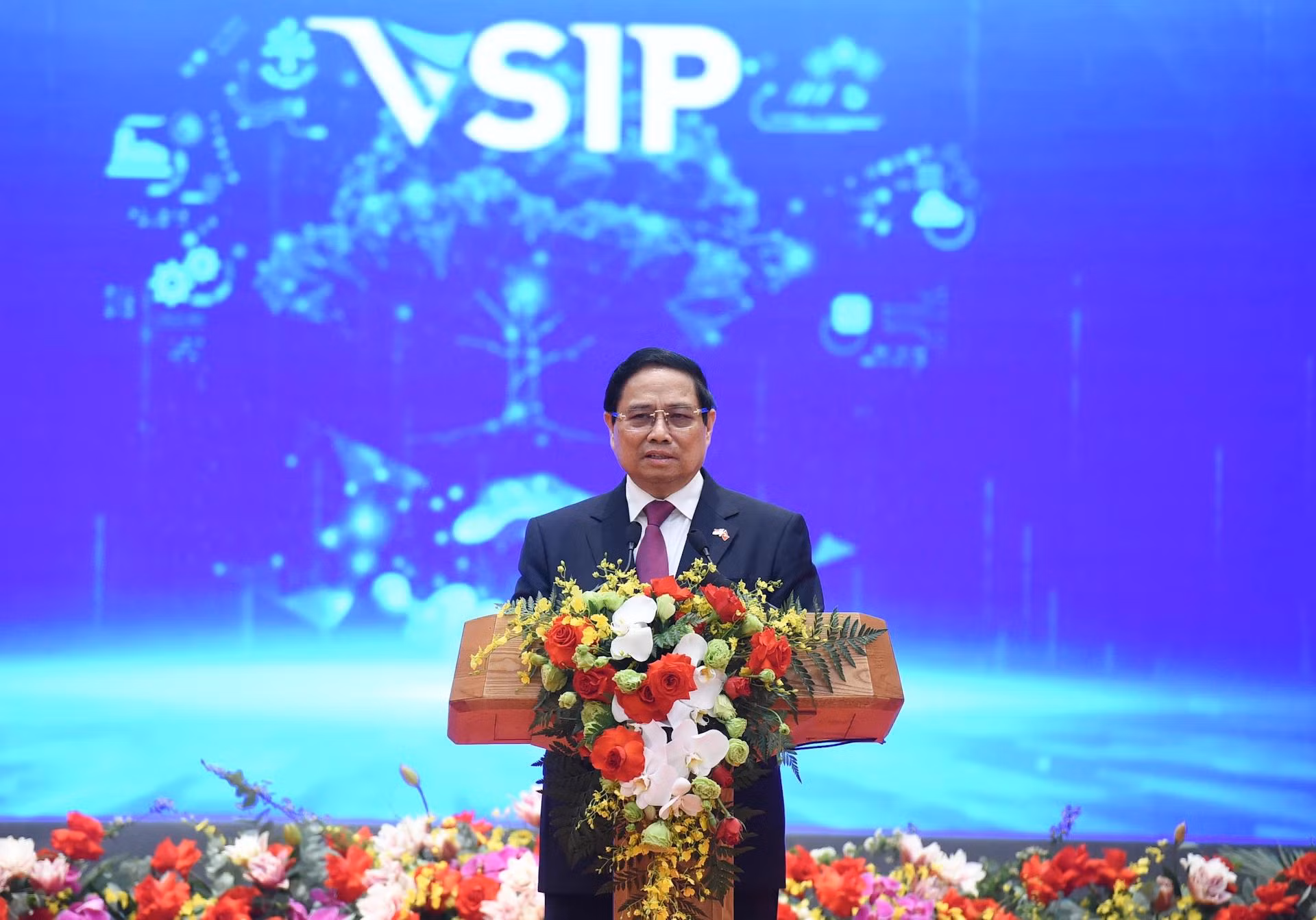 越南政府总理范明正发表讲话。 越南政府总理范明正发表讲话。
