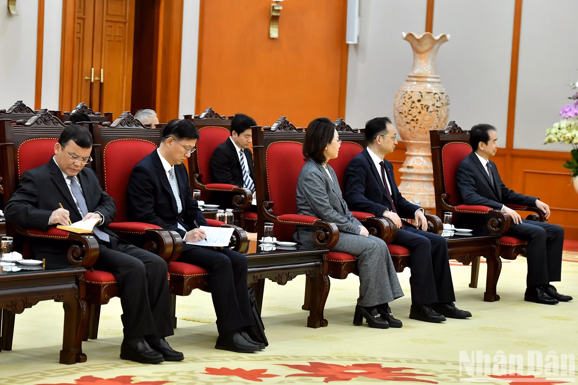中国广西壮族自治区代表团成员。