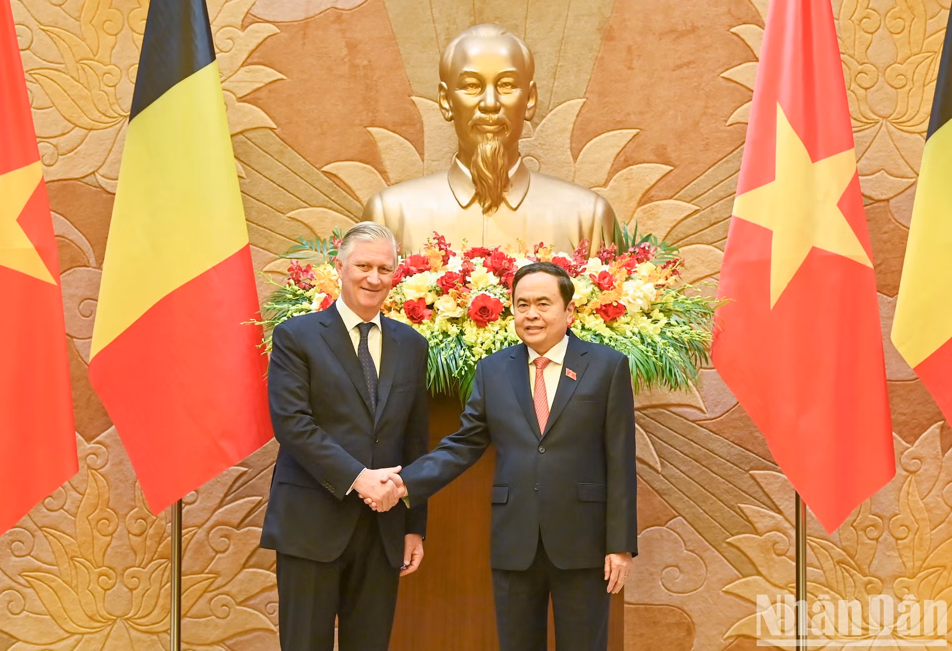 越南国会主席陈青敏和比利时国王菲利普·利奥波德·路易·马里。