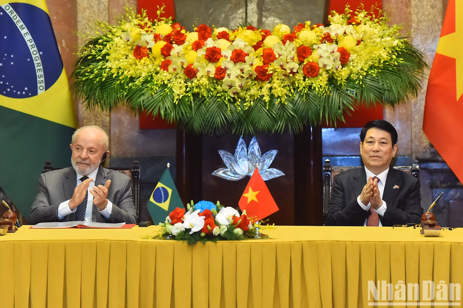 国家主席梁强和巴西总统路易斯·伊纳西奥·卢拉·达席尔瓦在两国合作协议交换仪式。 国家主席梁强和巴西总统路易斯·伊纳西奥·卢拉·达席尔瓦在两国合作协议交换仪式。