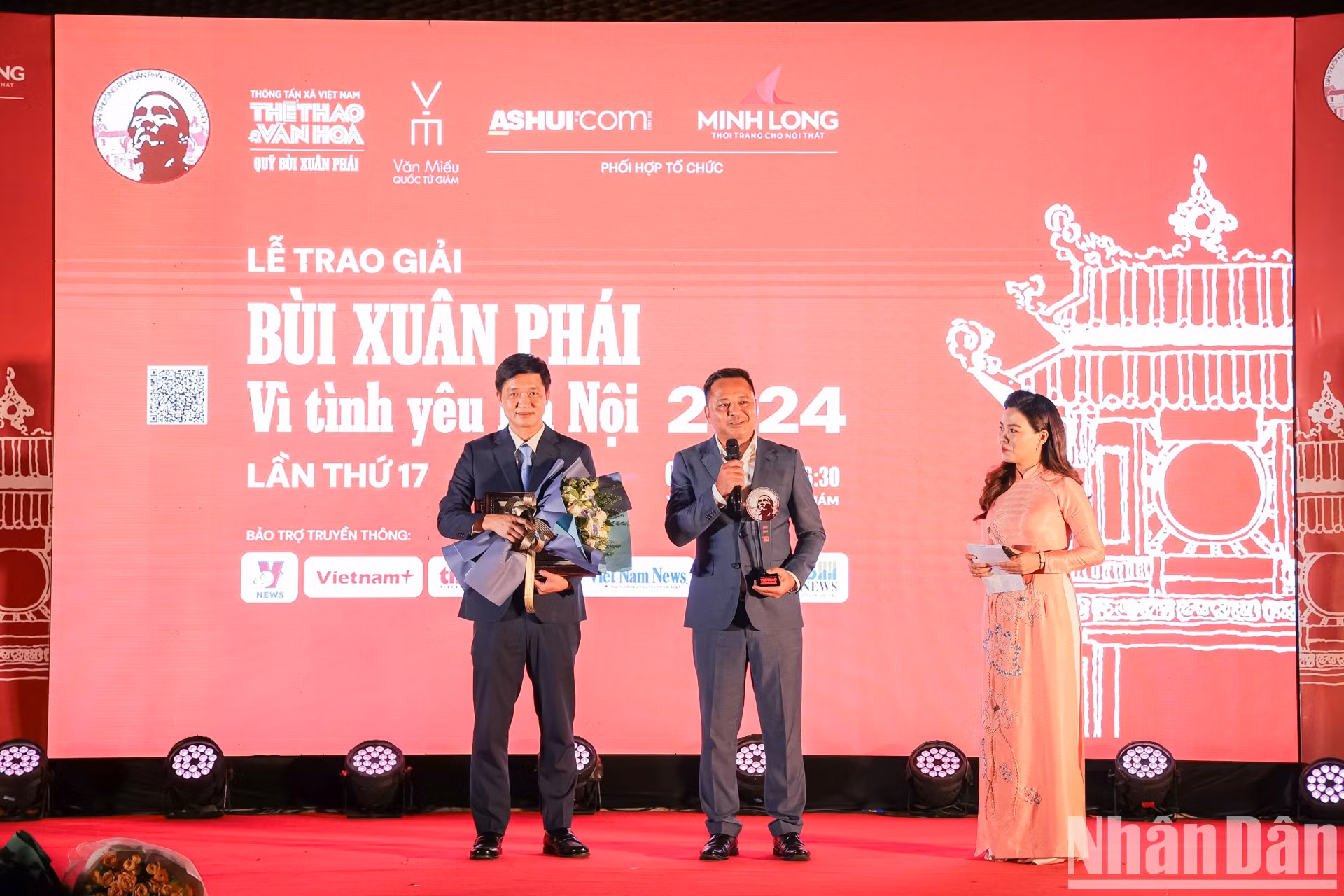 由《人民报》社与越南IB集团联合举办萨克斯管演奏家、音乐家肯尼·基（Kenny G）音乐音频《回家》（Going Home）宣传河内旅游的音乐产品获“为河内之爱”行动奖。