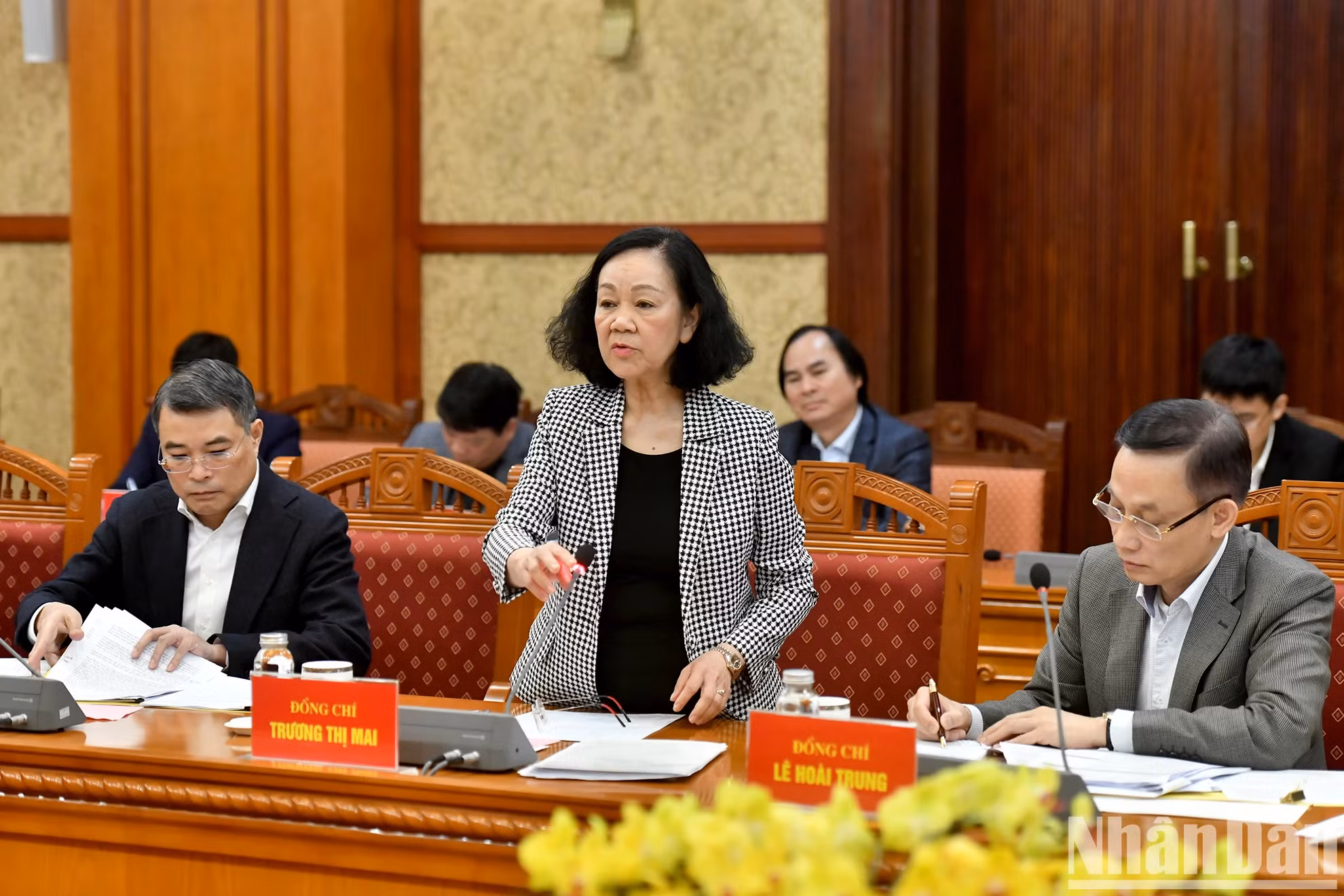 越共十四大服务组织小组召开第一次会议【组图】