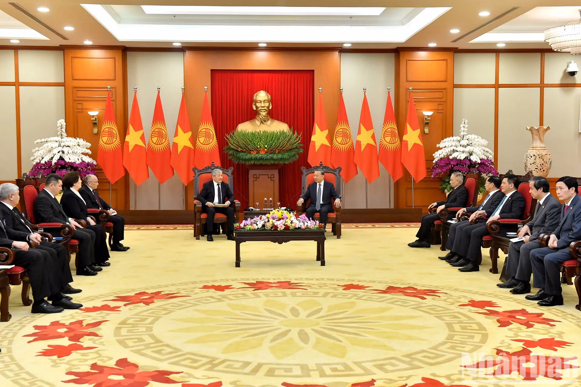 会见场景。