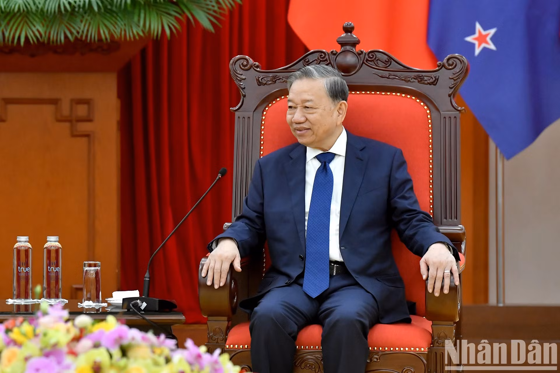 越共中央总书记苏林在会见新西兰总理卢克森时发表讲话。