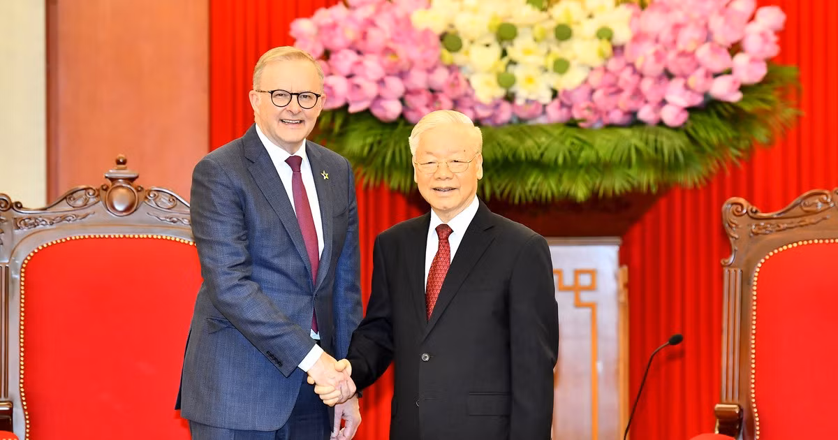 越共中央总书记阮富仲会见澳大利亚总理安东尼·阿尔巴尼斯。（登科 摄）