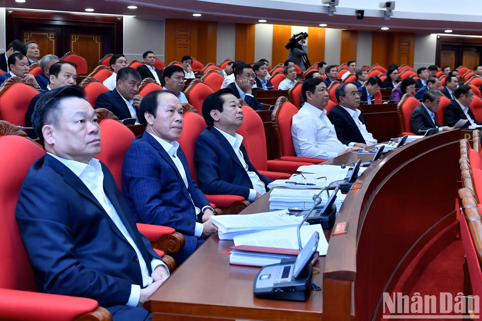 与会代表。