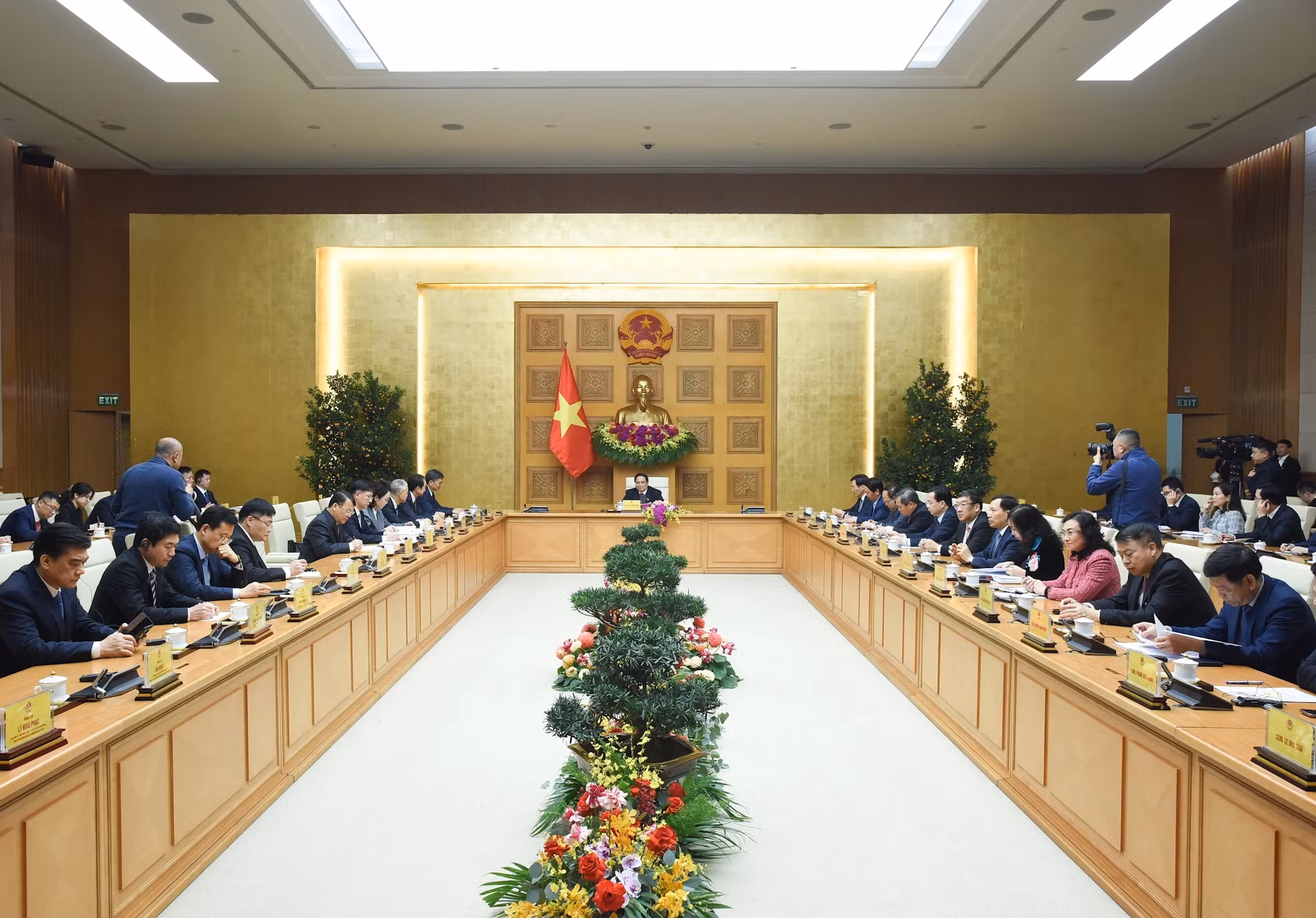 会见场景。
