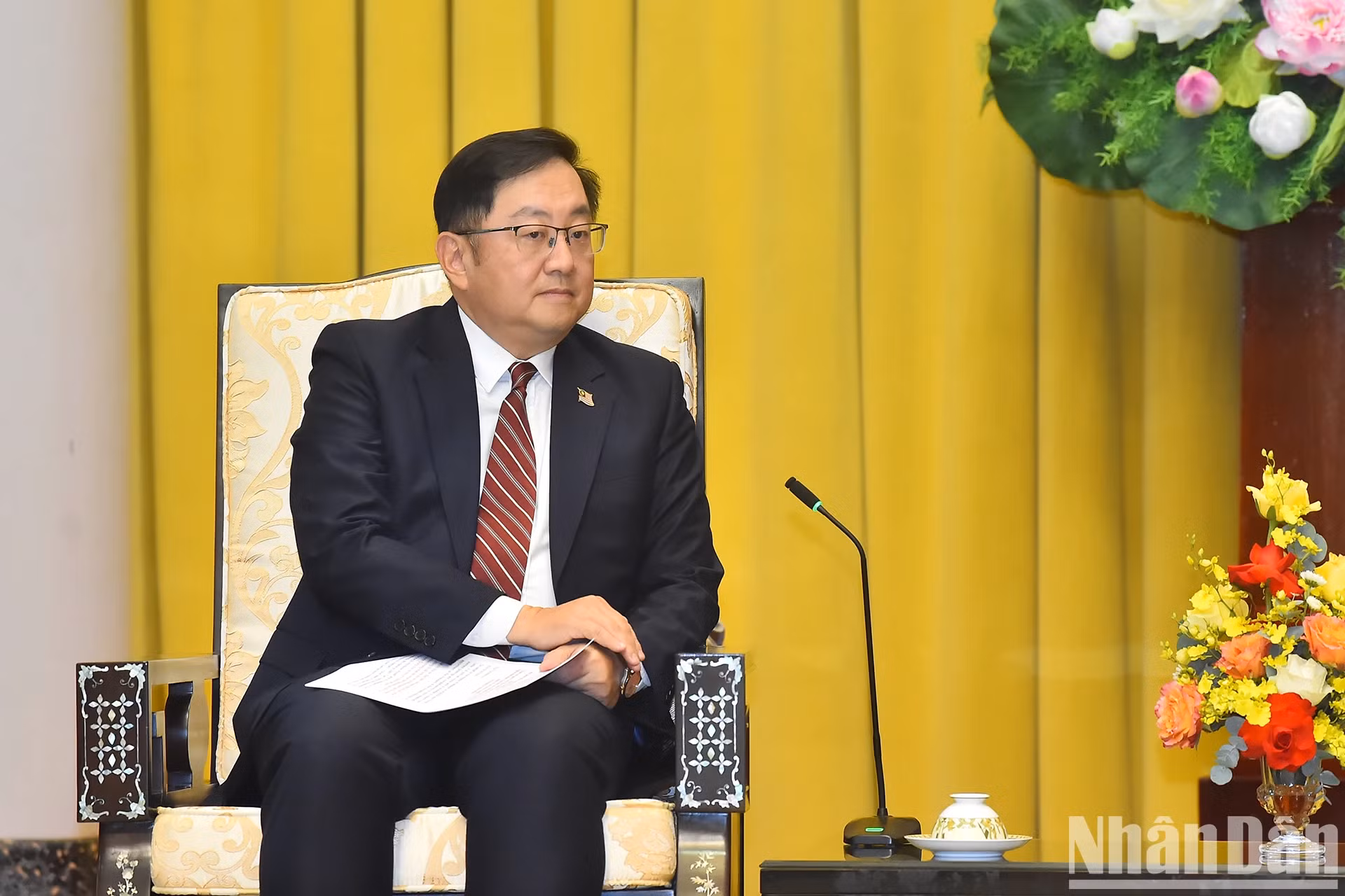 马来西亚驻越南大使拿督陈扬泰代表各位大使/临时代办发表讲话。
