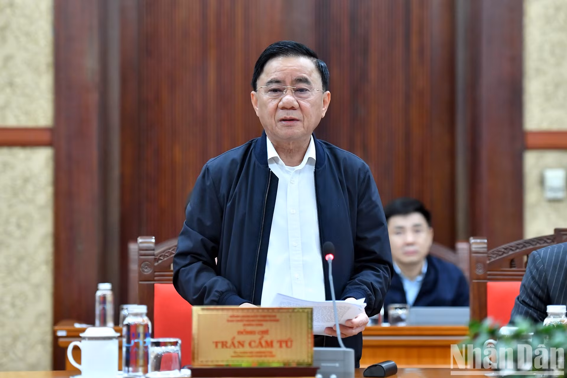 越共中央政治局委员、中央书记处常务书记陈锦秀在会议上发表指导性讲话。