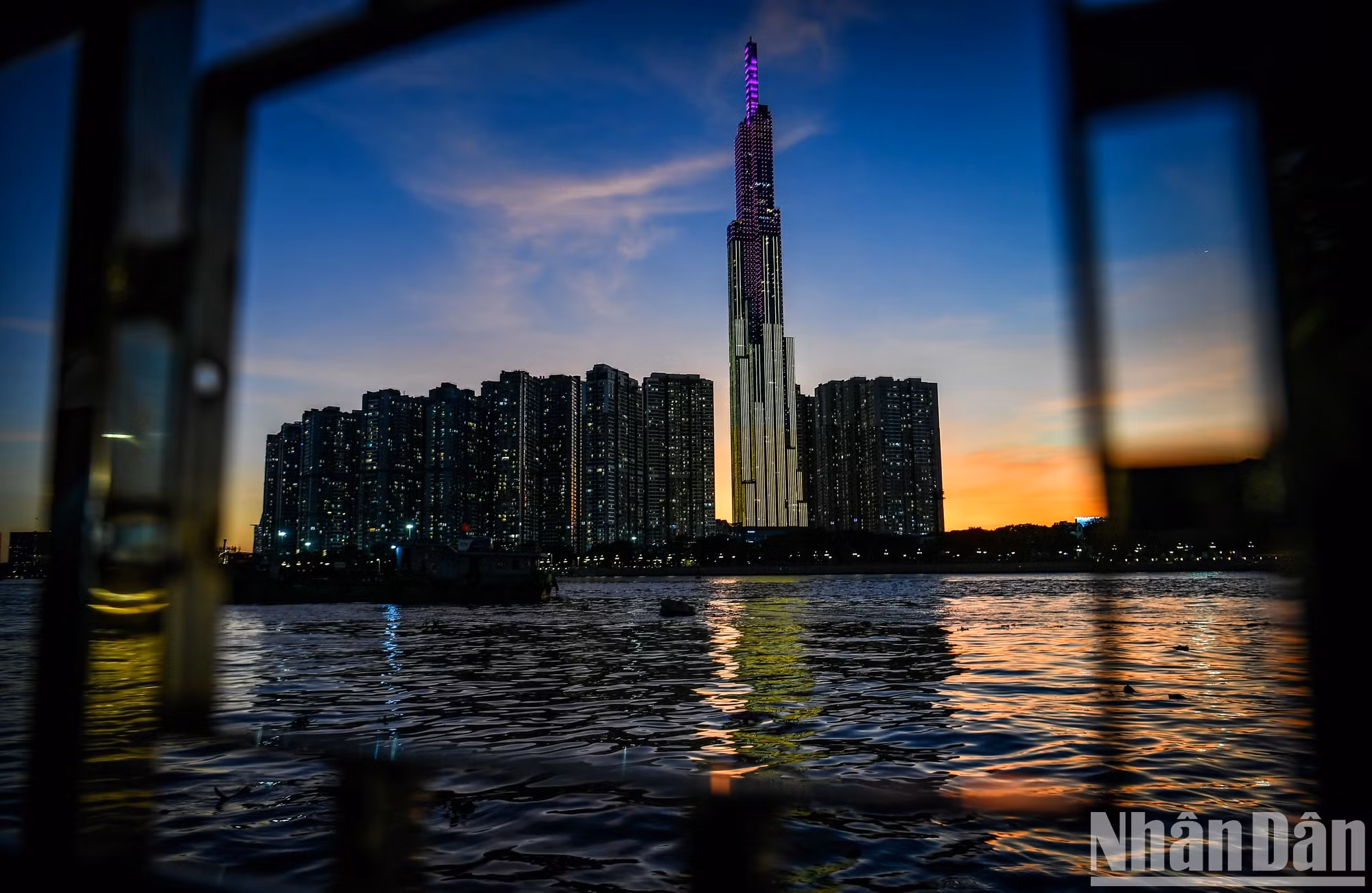 Landmark 81是越南最高的建筑，也是东南亚第二高的摩天大楼，成为胡志明市西贡河岸的新象征。