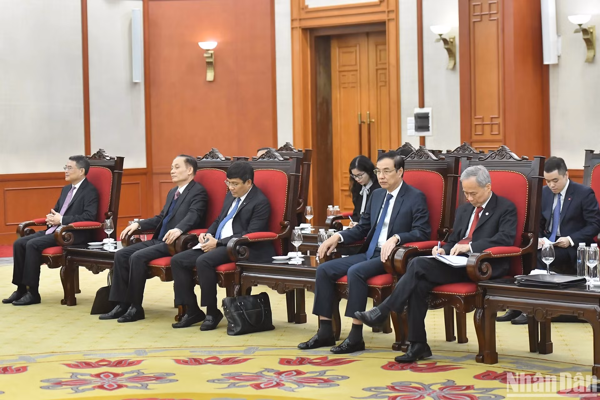 越南代表团代表。