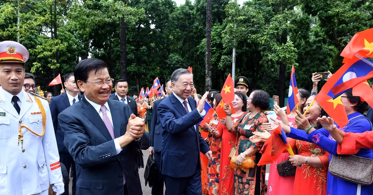 河内人民热烈欢迎通伦·西苏里总书记、国家主席对越南进行国事访问【组图】