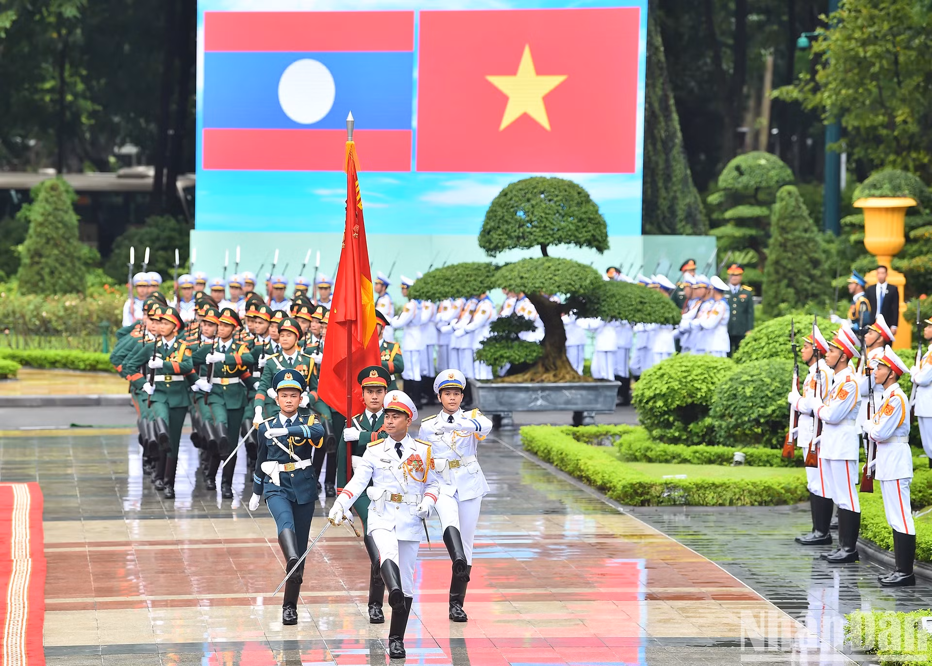 越南人民军仪仗队。